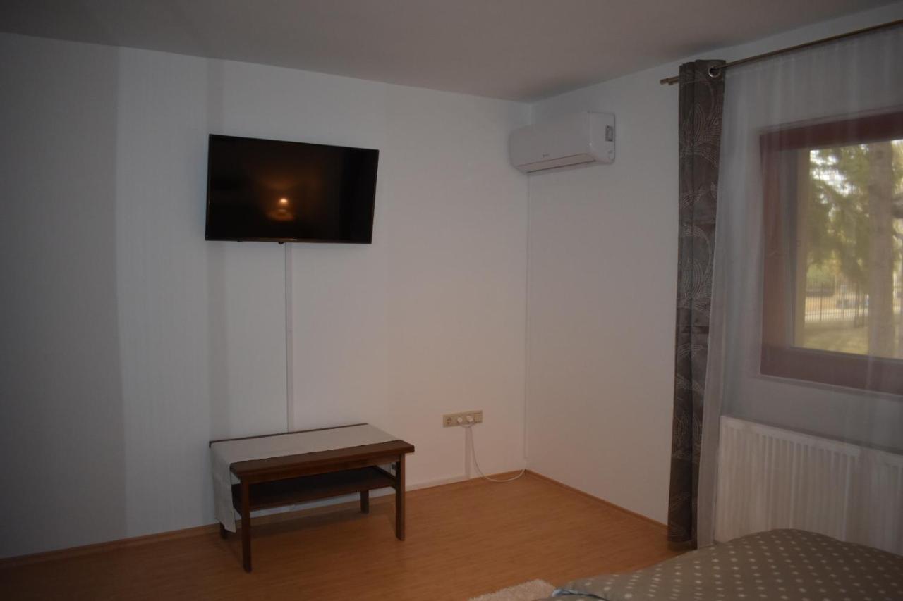Villa Lily Zamárdi Esterno foto